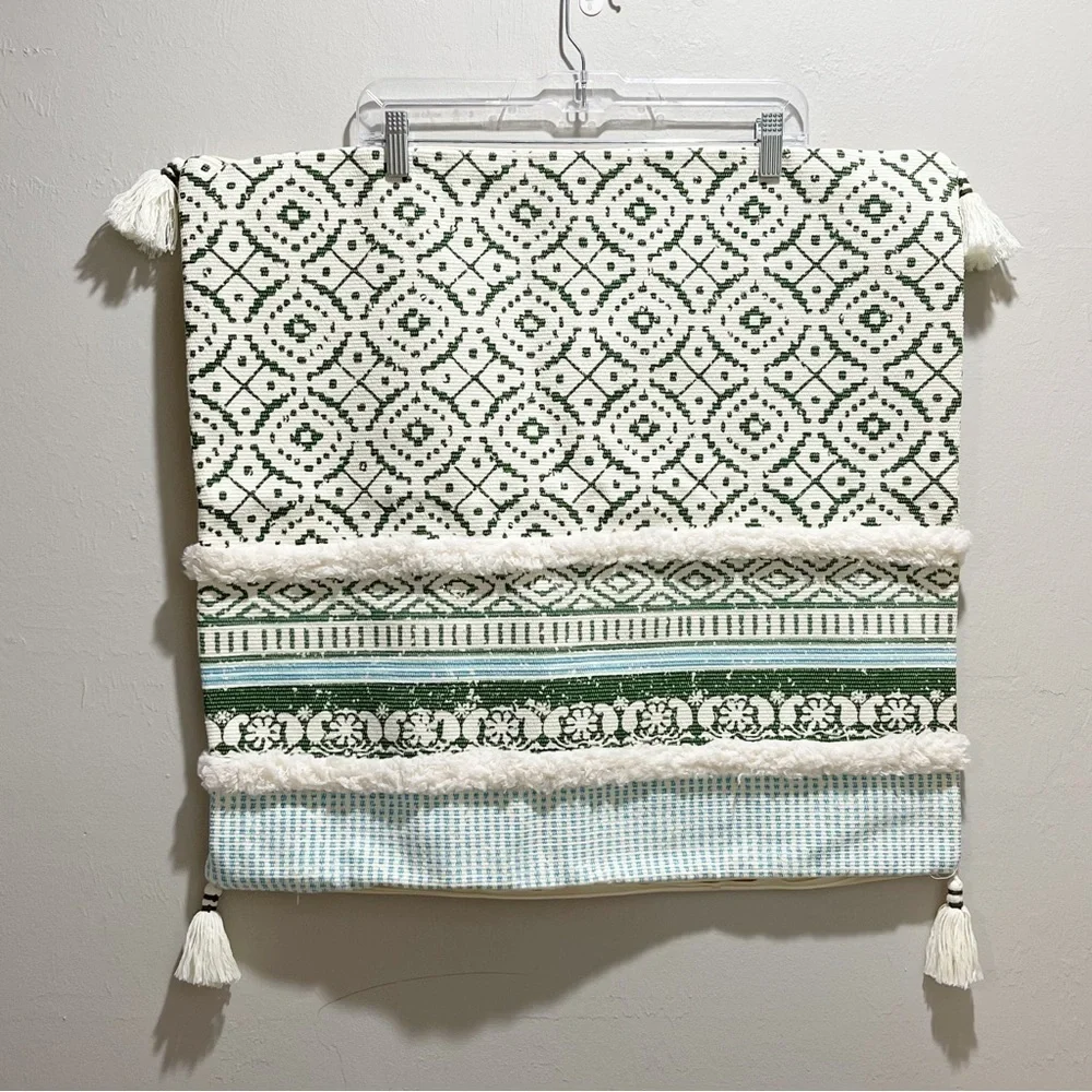 BLUE PAGE Modern Moroccan Tufted Boho Textured Pillow Cover Ivory Blue Green